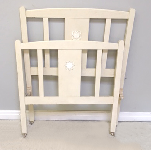ODL SINGLE WOODEN PAINTED BED
